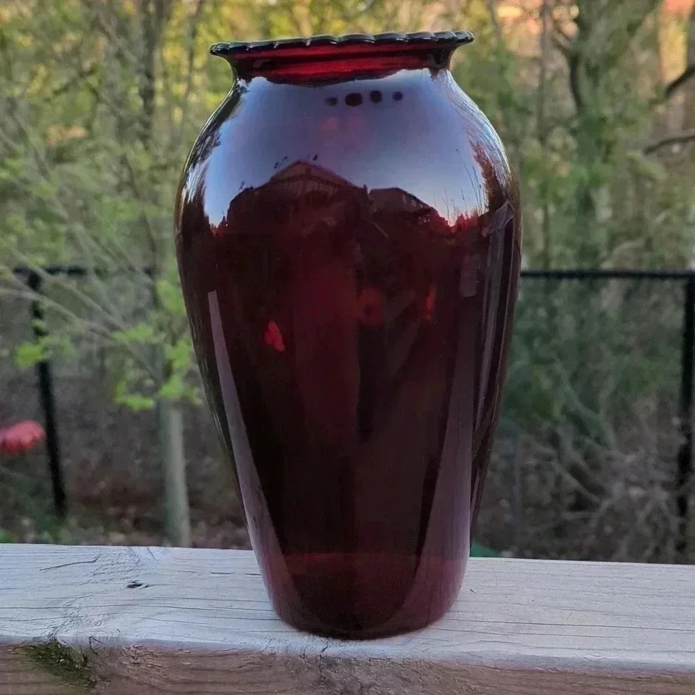Ruby  Red Glass Vase - Picture 3 of 7